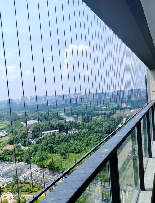 阳台安全(阳台安全网效果图)